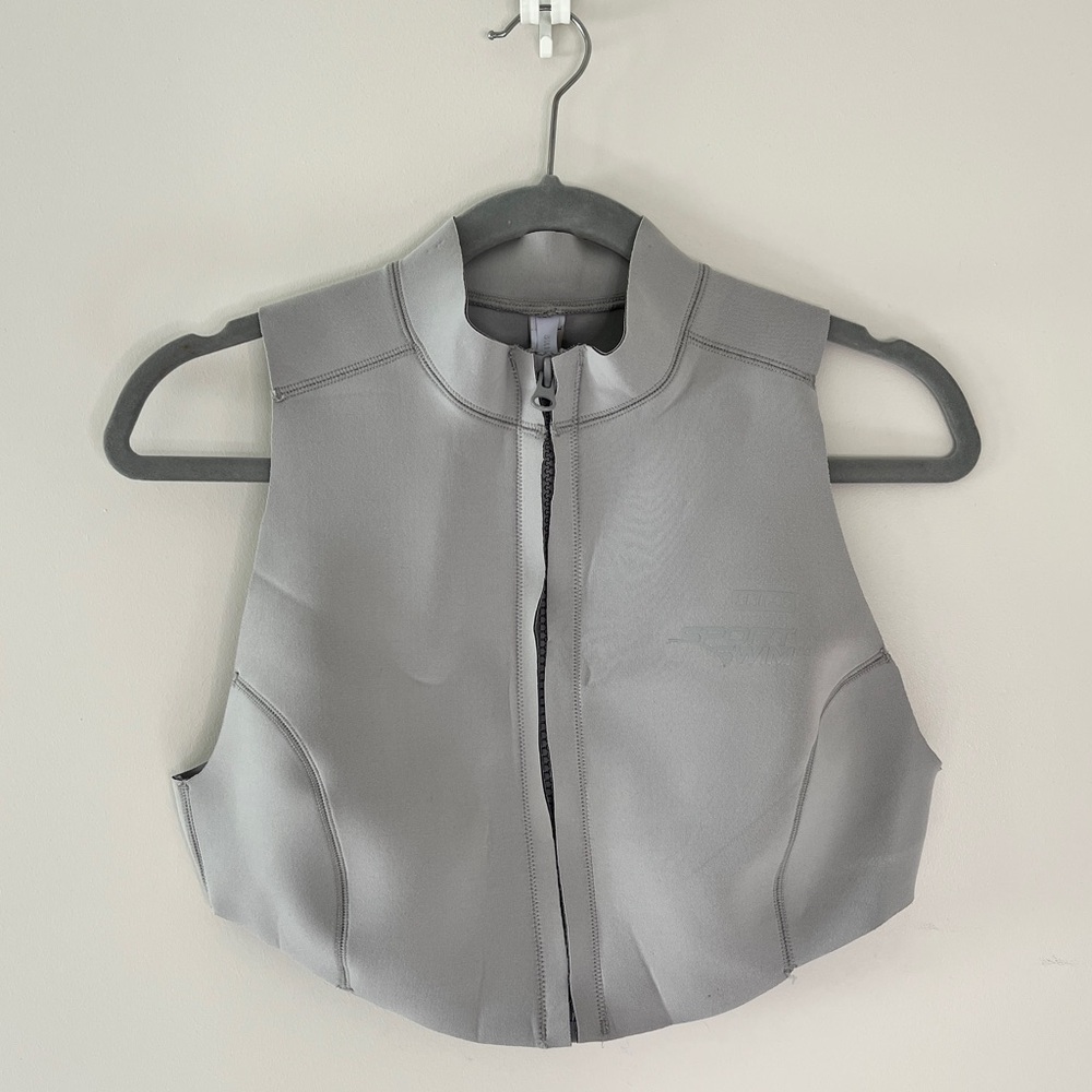 NWT SKIMS SWIM SPORTS GRAY MOCK NECK TOP XL